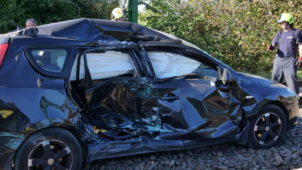 Horrorbaleset történt Piliscsabánál, mentőhelikopter is érkezett a helyszínre