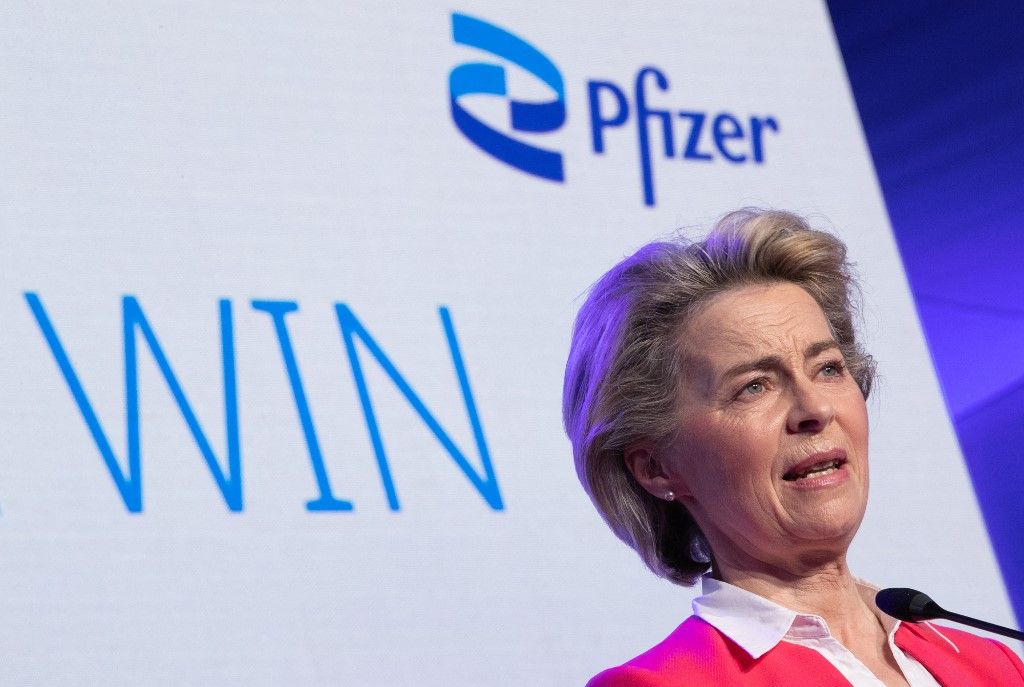 European Commission President Ursula Von der Leyen pictured during a press conference at a visit to the Pfizer pharmaceutical plant in Puurs, Friday 23 April 2021. President of the European Commission von der Leyen is visiting the Covid-19 vaccine production site of Pfizer-BioNTech. BELGA PHOTO BENOIT DOPPAGNE (Photo by BENOIT DOPPAGNE / BELGA MAG / Belga via AFP)