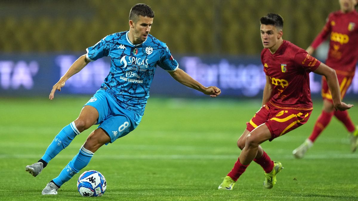 Karnyújtásnyira került a magyar focista a Serie A-tól