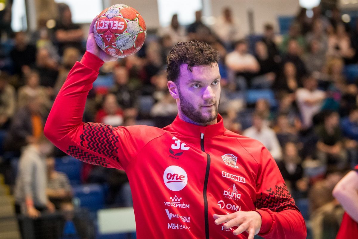 Palasics Kristóf első bajnoki döntőjére készül, aranyéremmel zárná a veszprémi beugrását.