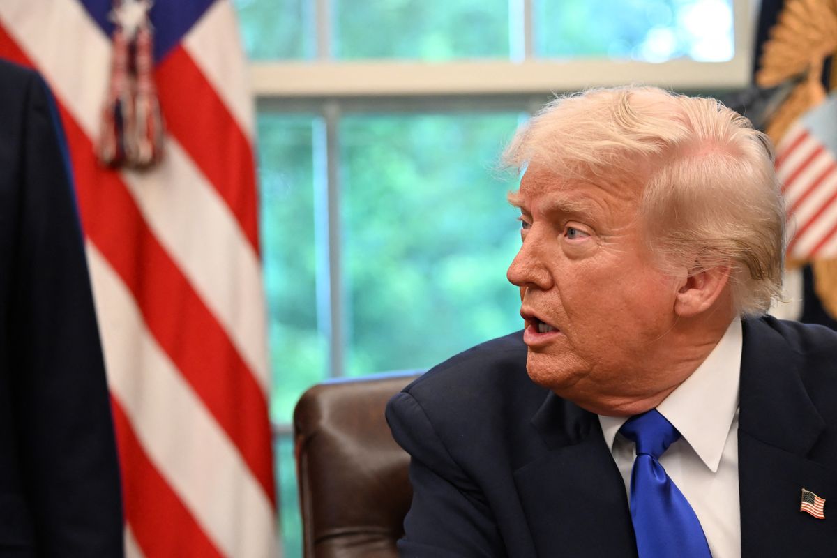 Donald Trump szerint a húszik kapituláltak
