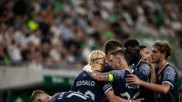 Soisalo kapja a gratulációkat, de Szalai Gábor öngóljával szerzett vezetést a Puskás Akadémia az FTC ellen az NB I rangadóján