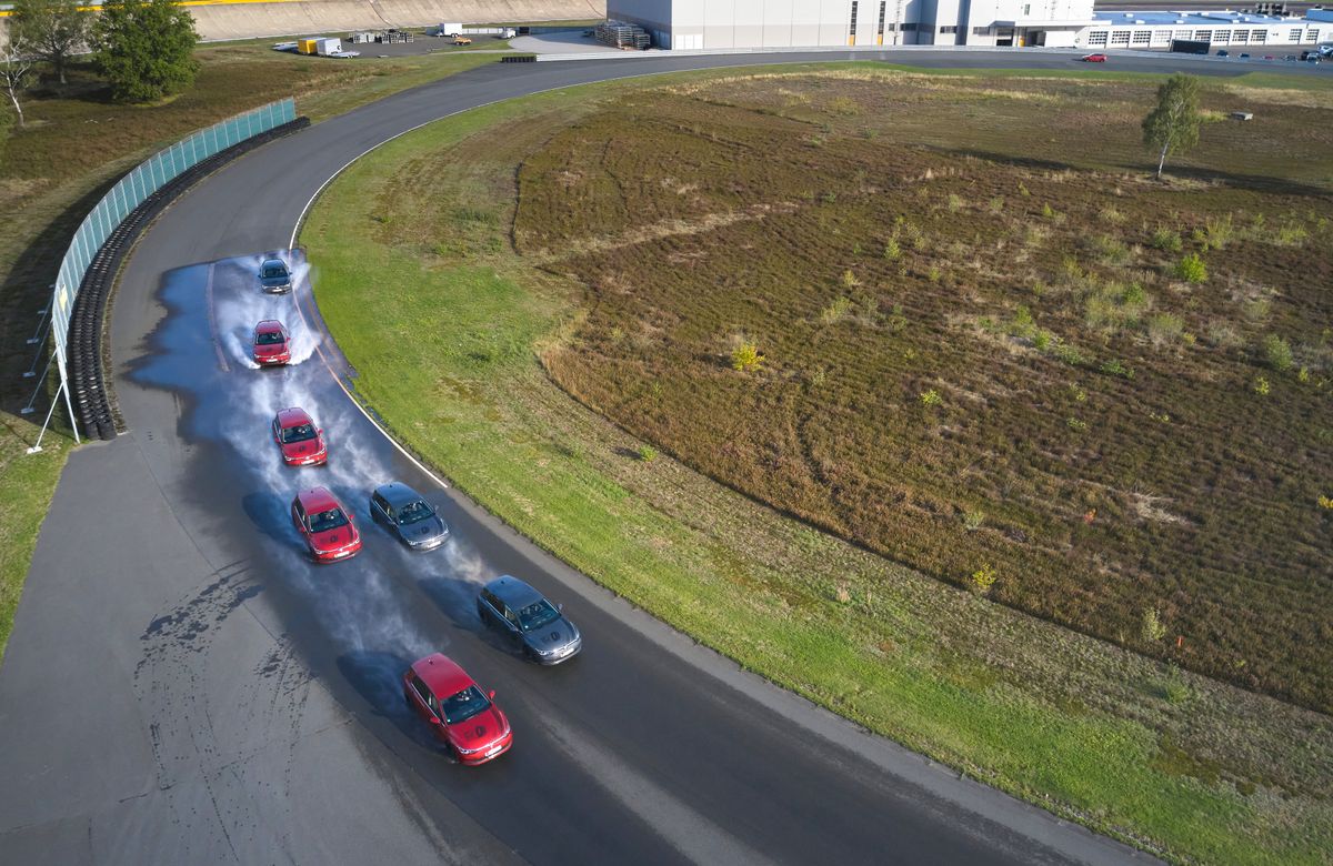 ADAC Sommerreifentest Contidrom 2022