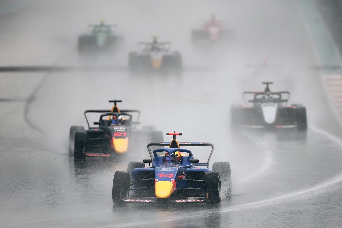 Vasárnap is hatalmas eső fogadta az F1 Akadémia mezőnyét Miamiban