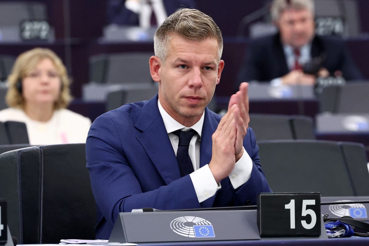 Magyar Péter az Európai Parlamentben teljesen másképp nyilatkozik, mint itthon (Fotó: FREDERICK FLORIN / AFP)