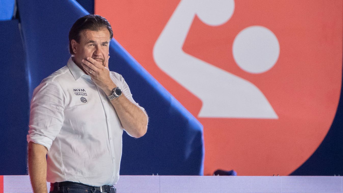 Fradi Gzira, 2024. június 7.
Nyéki Balázs, az FTC vezetőedzője a férfi vízilabda Bajnokok Ligája négyes döntőjének fináléjában játszott FTC-Telekom Waterpolo - Pro Recco mérkőzésen a máltai Gzirában 2024. június 7-én.