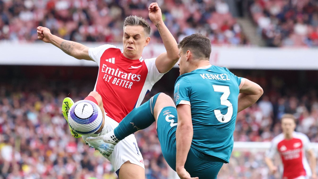 Leandro Trossard, az Arsenal (b) és Kerkez Milos, a Bournemouth játékosa két csapat Premier League-meccsén