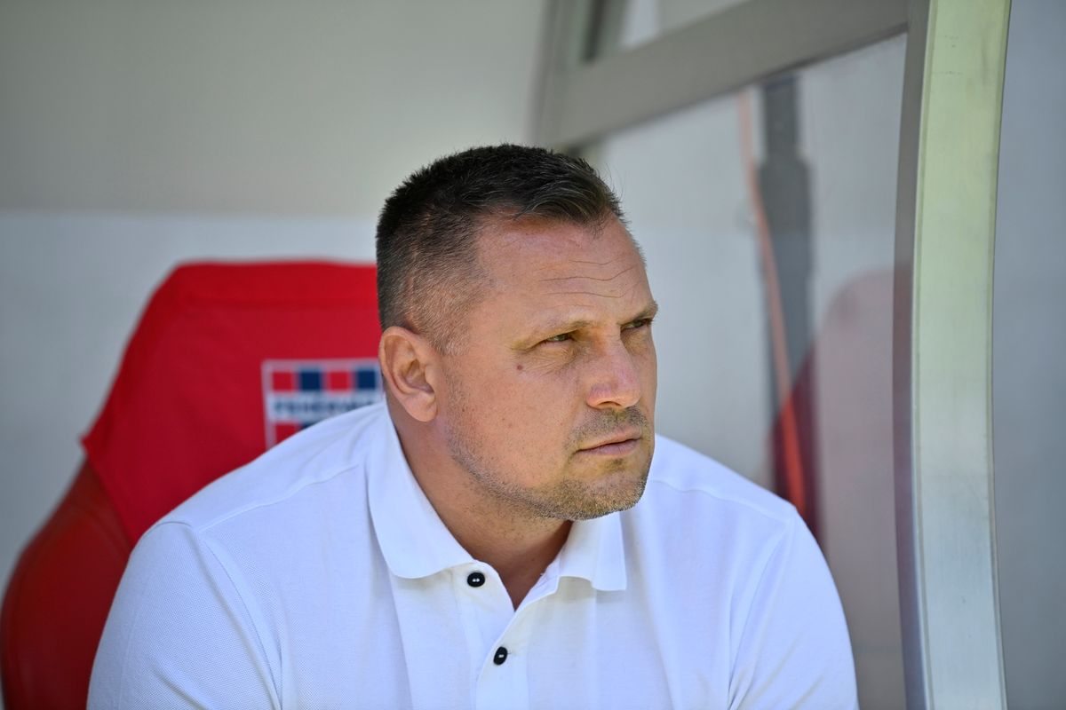 Székesfehérvár, 2025. április 20.
Tímár Krisztián, a Fehérvár FC új vezetőedzője a labdarúgó OTP Bank Liga 28. fordulójában játszott Fehérvár FC - MTK Budapest mérkőzésen a székesfehérvári Sóstói Stadionban 2025. április 20-án.
MTI/Bodnár Boglárka