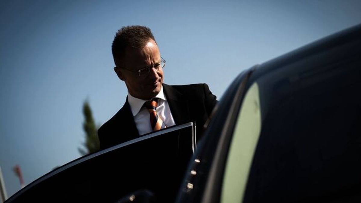 Hungary FM: We Expect Brussels Not to Obstruct the Success of Russia–Ukraine Peace Talks