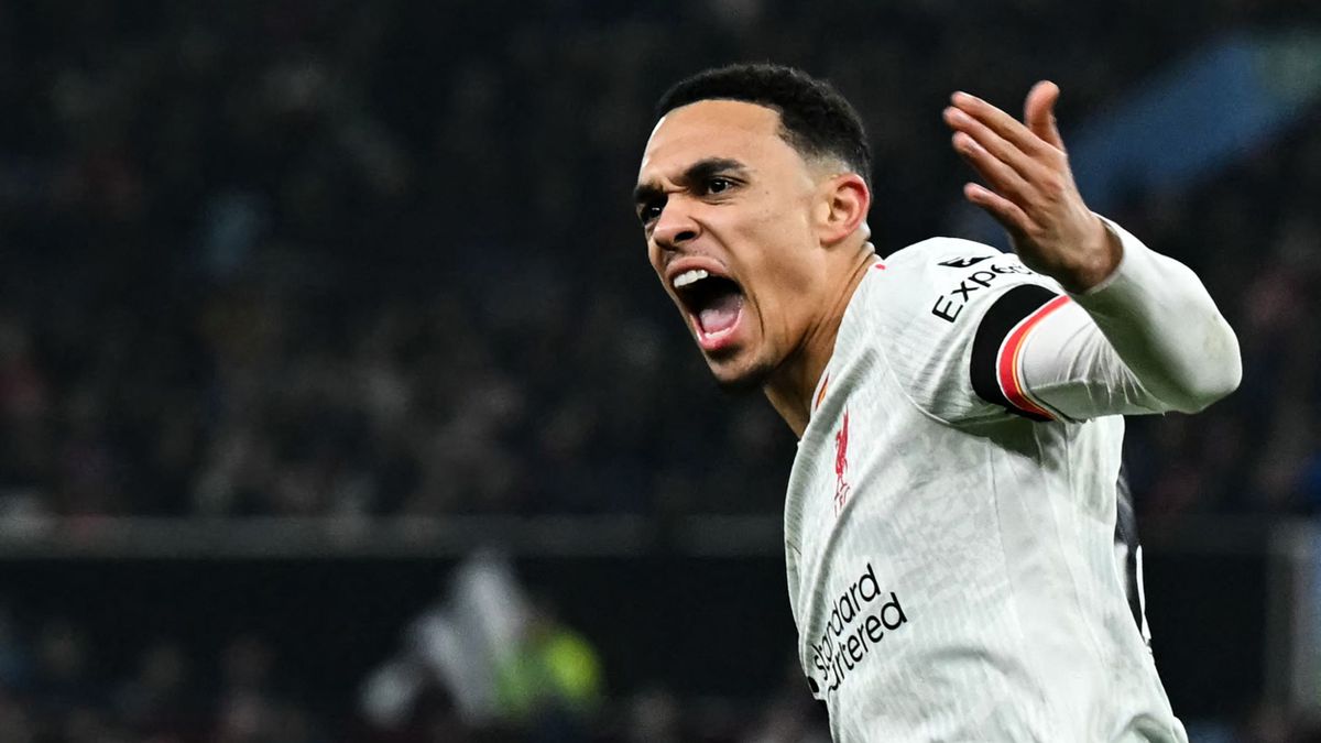 Itt még a Liverpool fehér mezét viseli Trent Alexander-Arnold, de hamarosan a Real Madridéra cserélheti azt