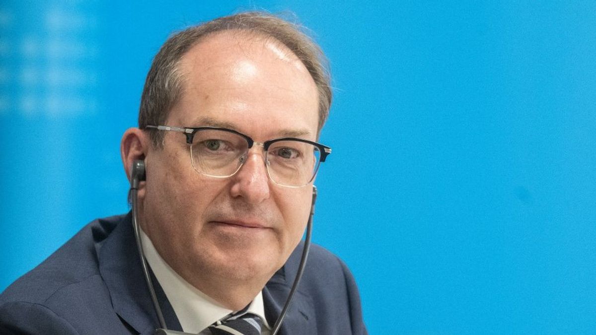 Alexander Dobrindt: Németország többé nem hajlandó folytatni az utóbbi évek migrációs politikáját