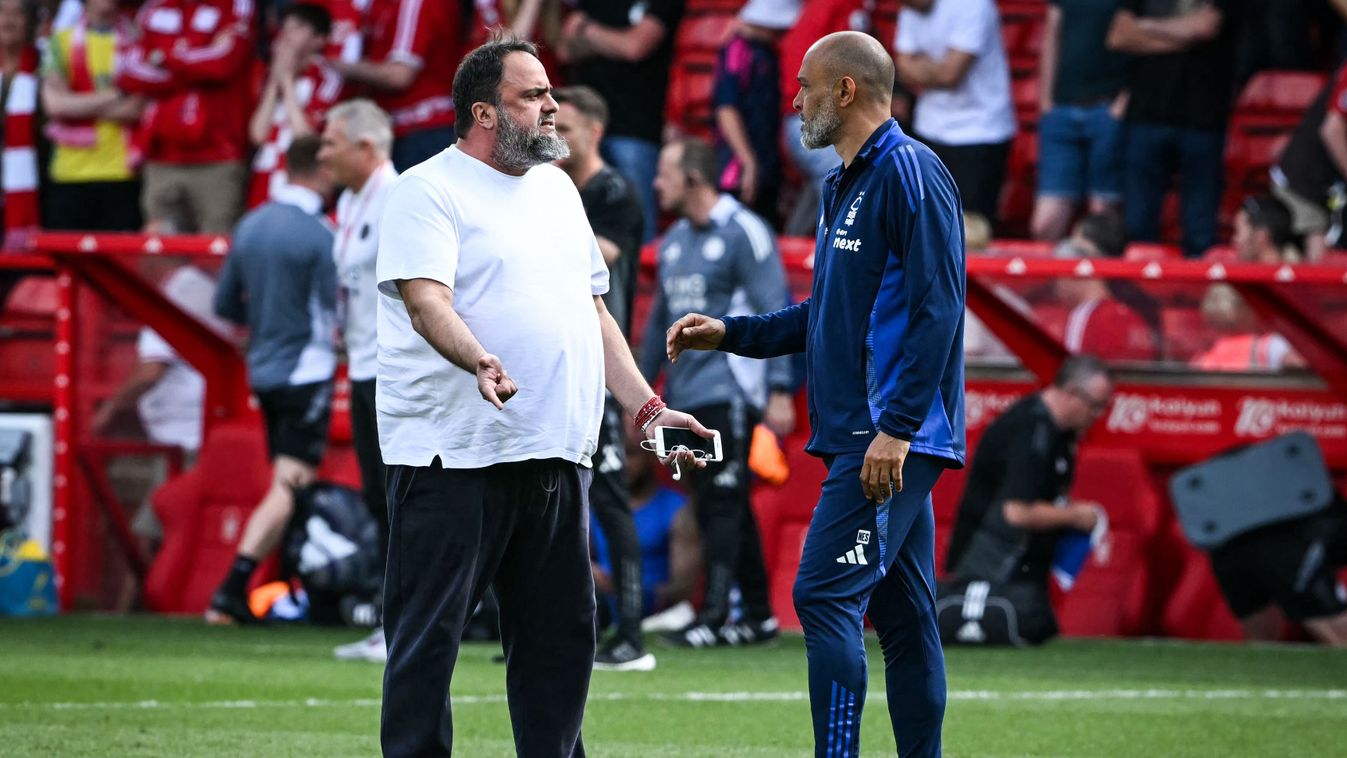 Előbb a pályán veszet össze Evangelosz Marinakisz és a Nottingham Forest vezetőedzője, míg most ki is rúgta Santo mestert
