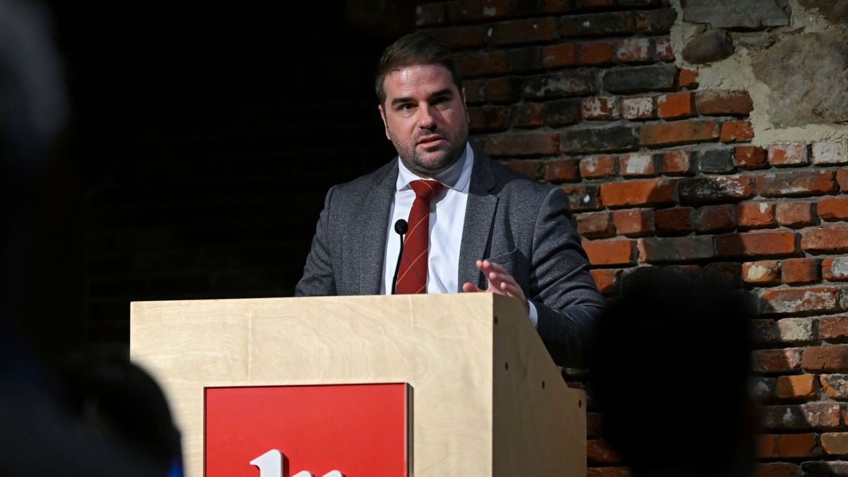 A kommunizmus nem halt meg, él és virul