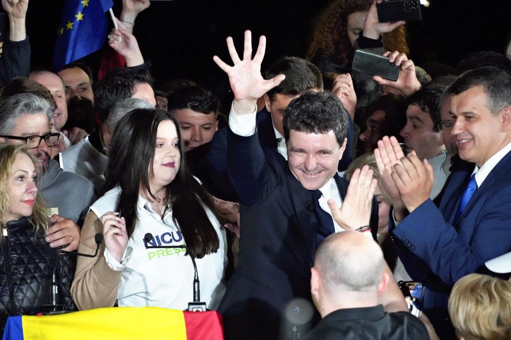 Nicu?or Dan declares his winning for sure of the Romanian presidential election in Bucharest, Romania on May 19, 2025. In the runoff election for the Romanian presidential election, which took place on May 18th, Bucharest Mayor Nicusor Dan secured victory over George Simion, leader of the Alliance for the Union of Romanians. ( The Yomiuri Shimbun ) (Photo by Yumiko Kurashige / Yomiuri / The Yomiuri Shimbun via AFP)