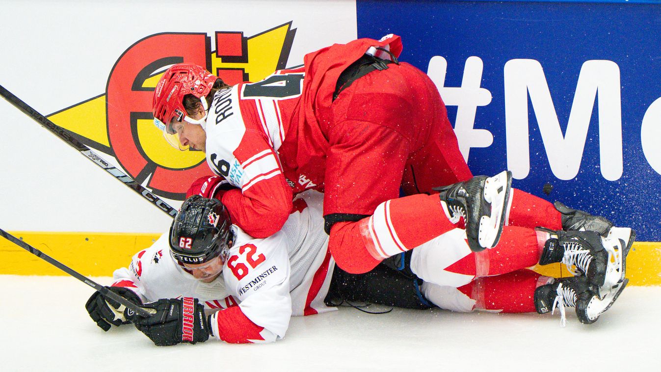 Jégkorong-világbajnokság Dánia Kanada. Jonas Rondbjerg, Denmark in action with Brandon Montour, Canada during the quarter-final match between Canada and Denmark at the IIHF Ice Hockey World Championships in Herning, Denmark, Thursday May 22, 2025.. (Foto: