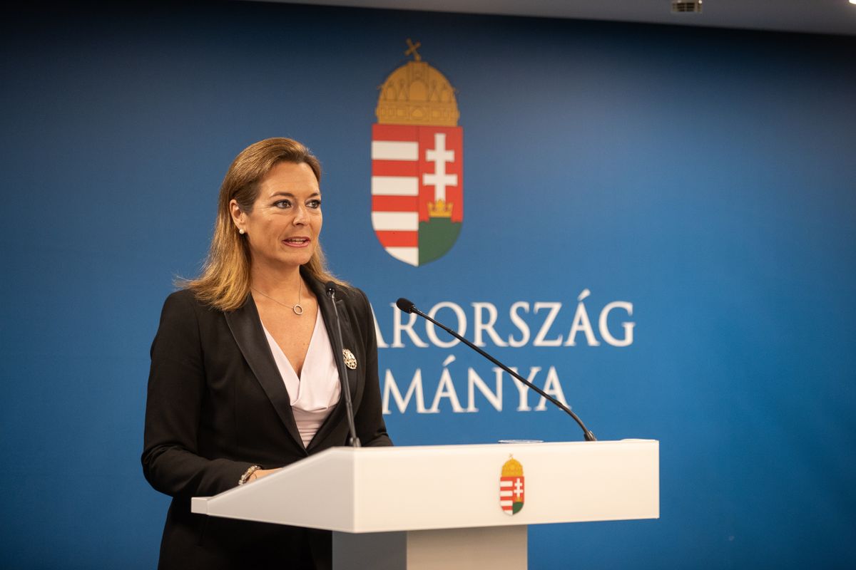 Vitályos Eszter Kormányinfó
