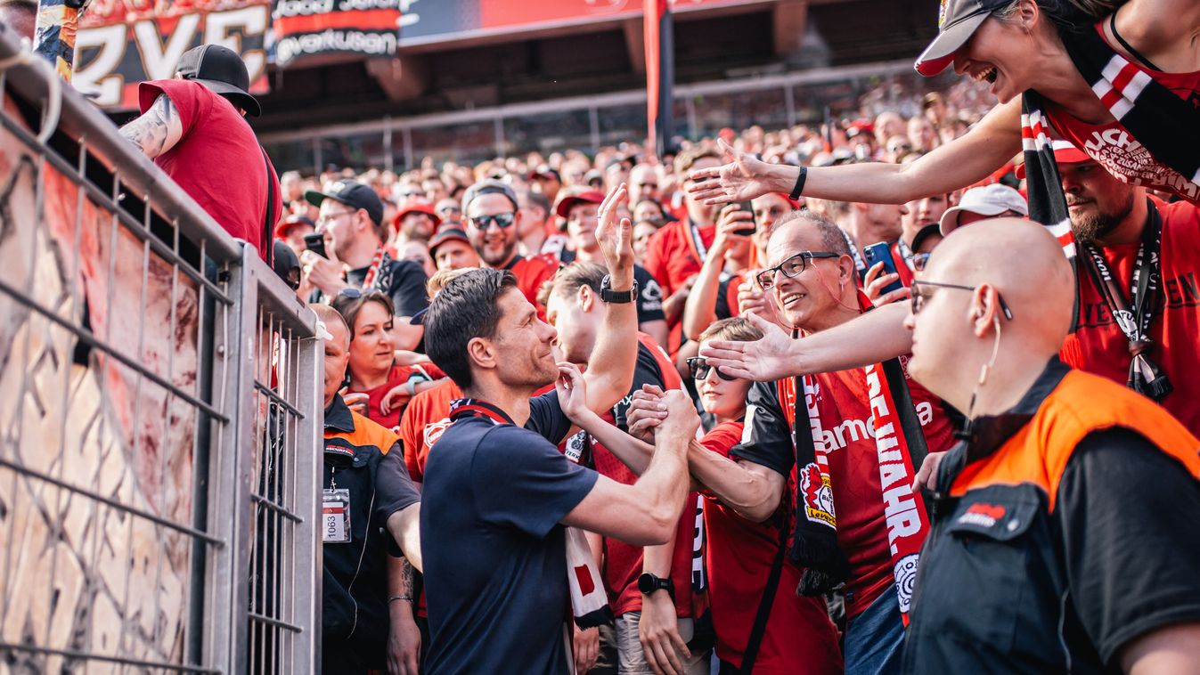 Xabi Alonso elbúcsúzott a Bayer Leverkusen-szurkolóktól