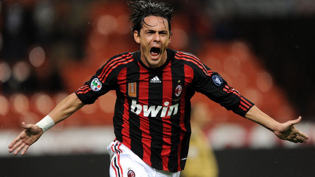 Az AC Milan egykori csatára Filippo Inzaghi állandó gólveszélyt jelentett a meccseken. Simone Inzaghi, olasz