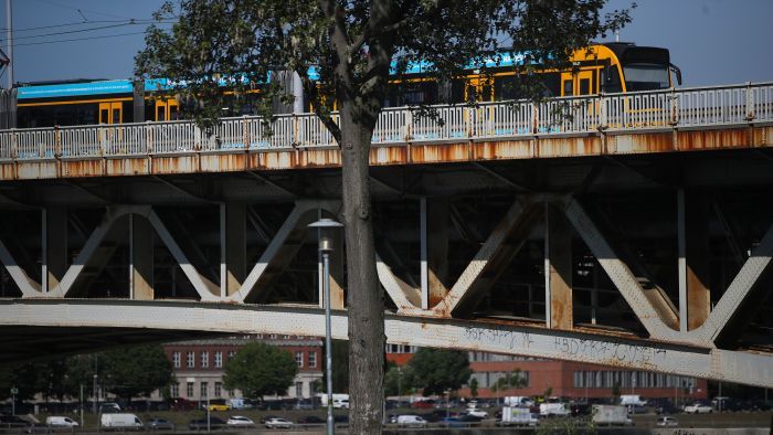 20250509 budapest petofi hid rozsdasodik havran zoltan magyar nemzet