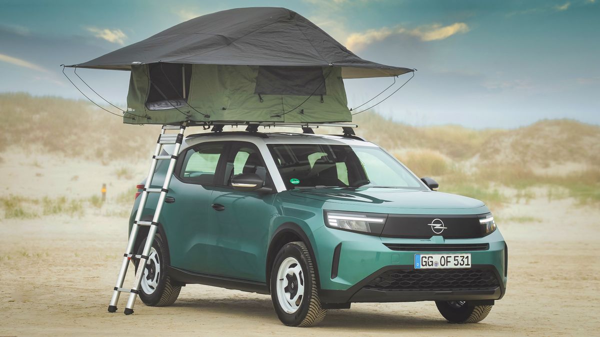 Tetősátor is van az Opel Frontera gyári tartozékai között