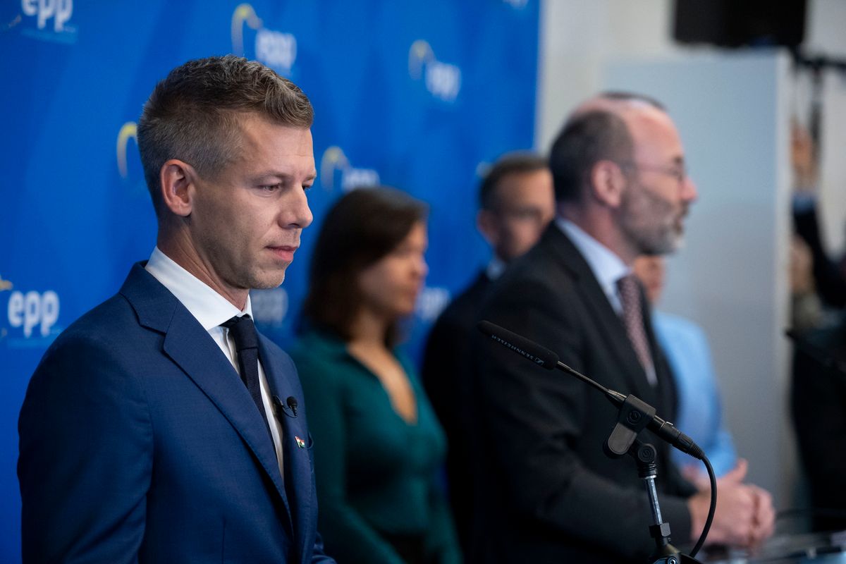 Strasbourg, 2024. október 9.
Magyar Péter, a Tisza Párt elnöke és EP-képviselője (b) és Manfred Weber, az Európai Néppárt (EPP) elnöke sajtótájékoztatót tart Strasbourgban 2024. október 9-én.
MTI/Bodnár Boglárka