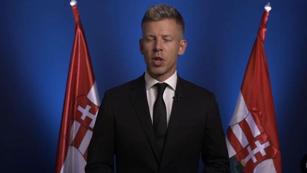 Magyar Péternek már a magyar címer sem jó