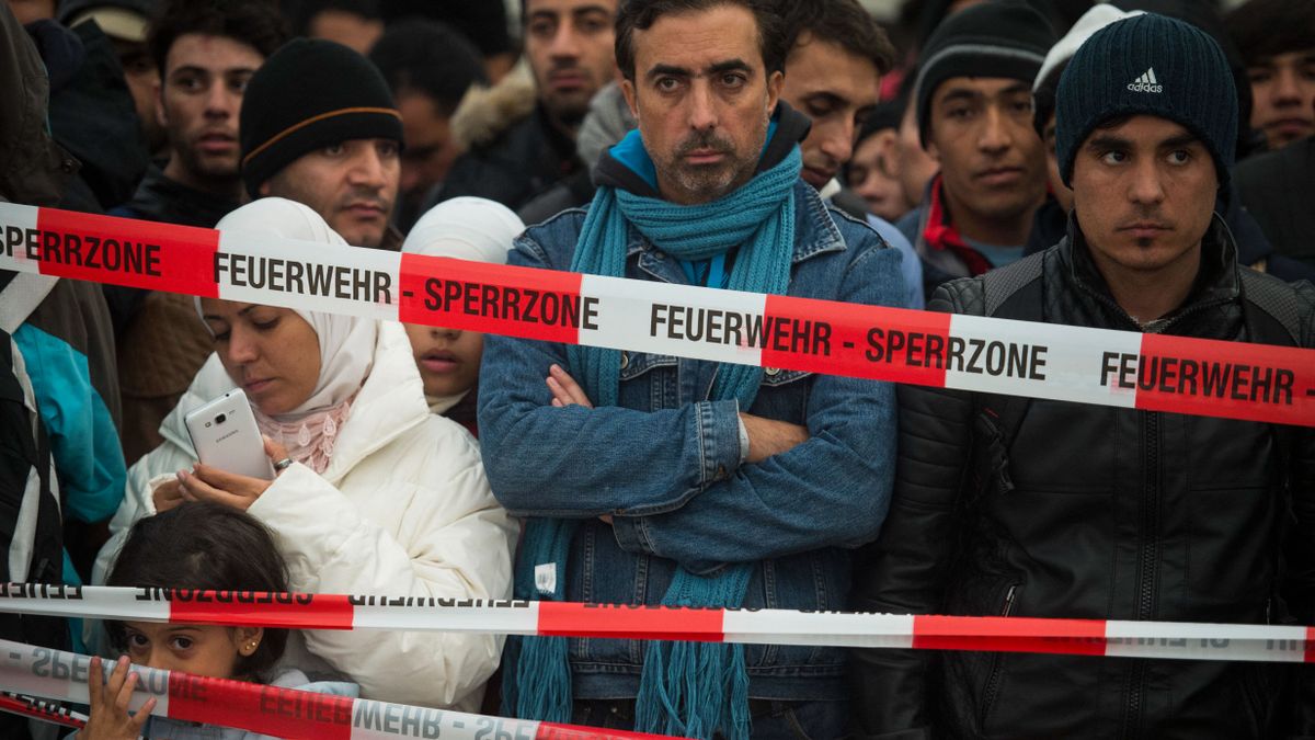 A baloldal nyugaton beismerte a migráció kudarcát