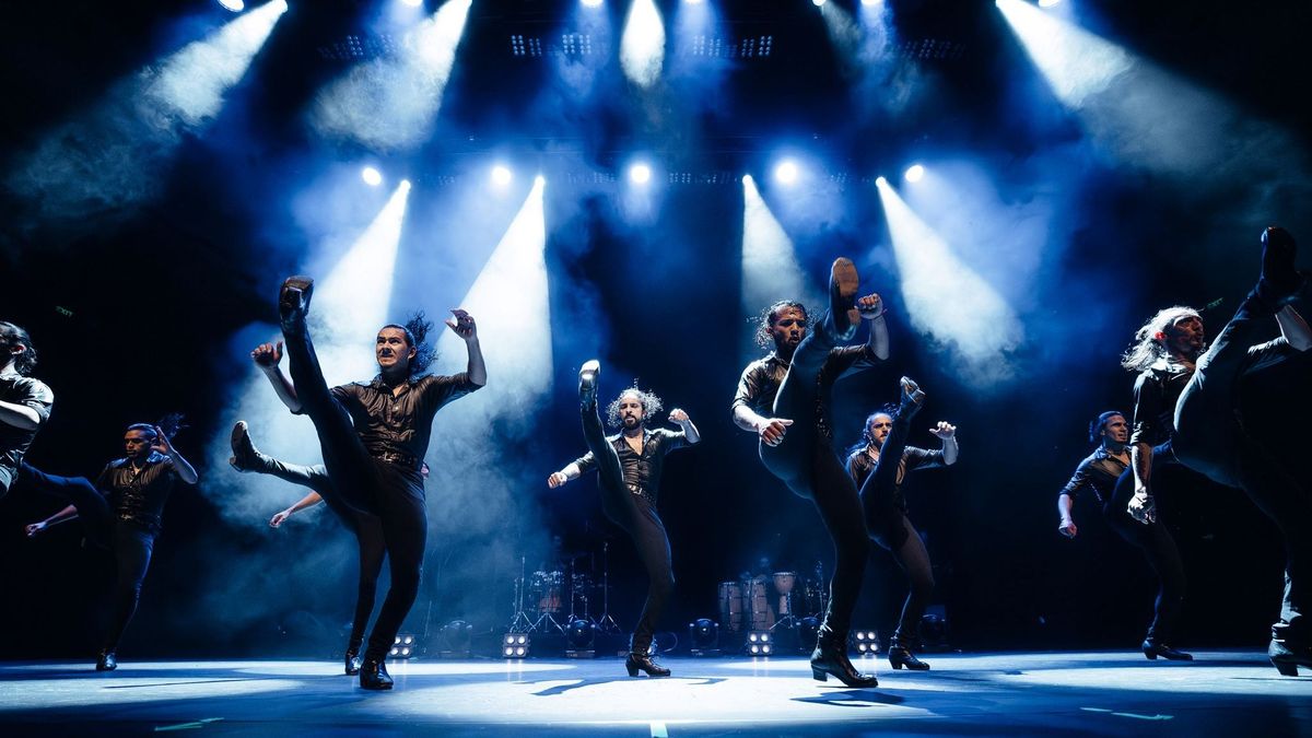 Ricky Martinnal lépett fel, de a brit királyi családot is szórakoztatta a hazánkba látogató társulat