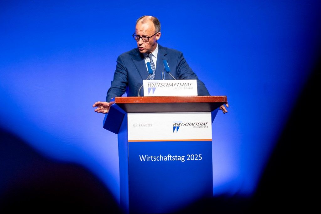 13 May 2025, Berlin: Federal Chancellor Friedrich Merz (CDU) speaks at the Economic Day of the CDU Economic Council. Representatives from politics, business and science have been discussing current economic policy issues every year since 1963. Greek Prime Minister Mitsotakis was awarded a prize. Photo: Michael Kappeler/dpa (Photo by MICHAEL KAPPELER / DPA / dpa Picture-Alliance via AFP)