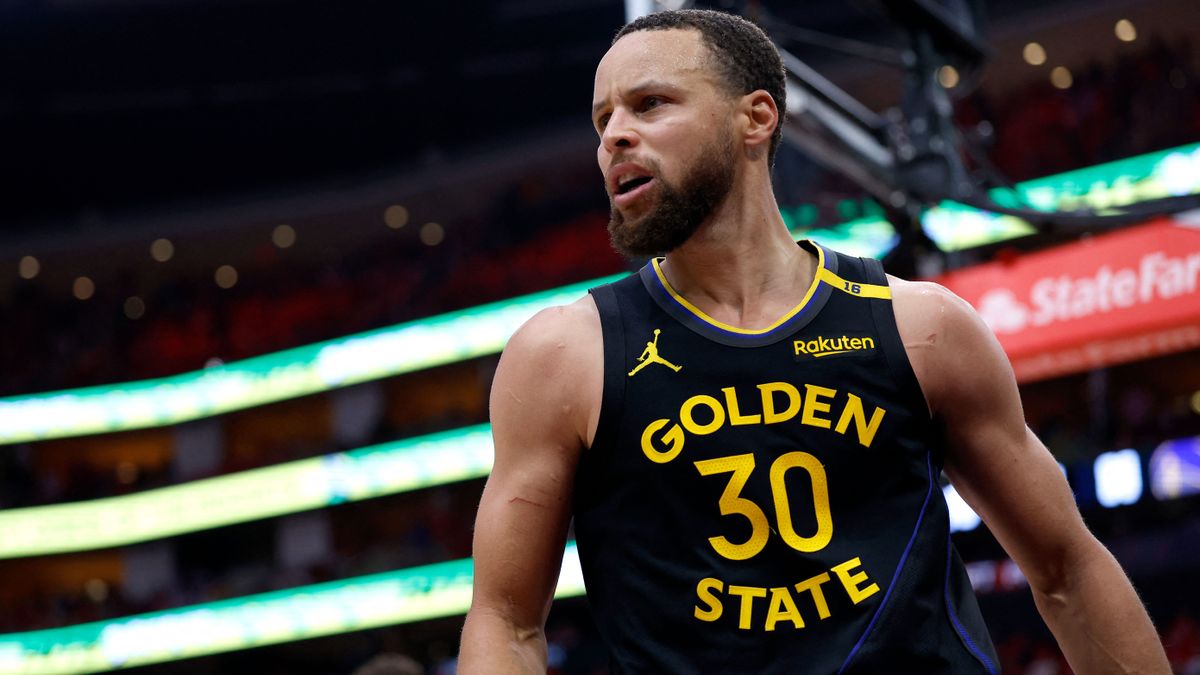 Curry sérült ujjal is megcsinálta azt, ami LeBron Jamesnek nem sikerült