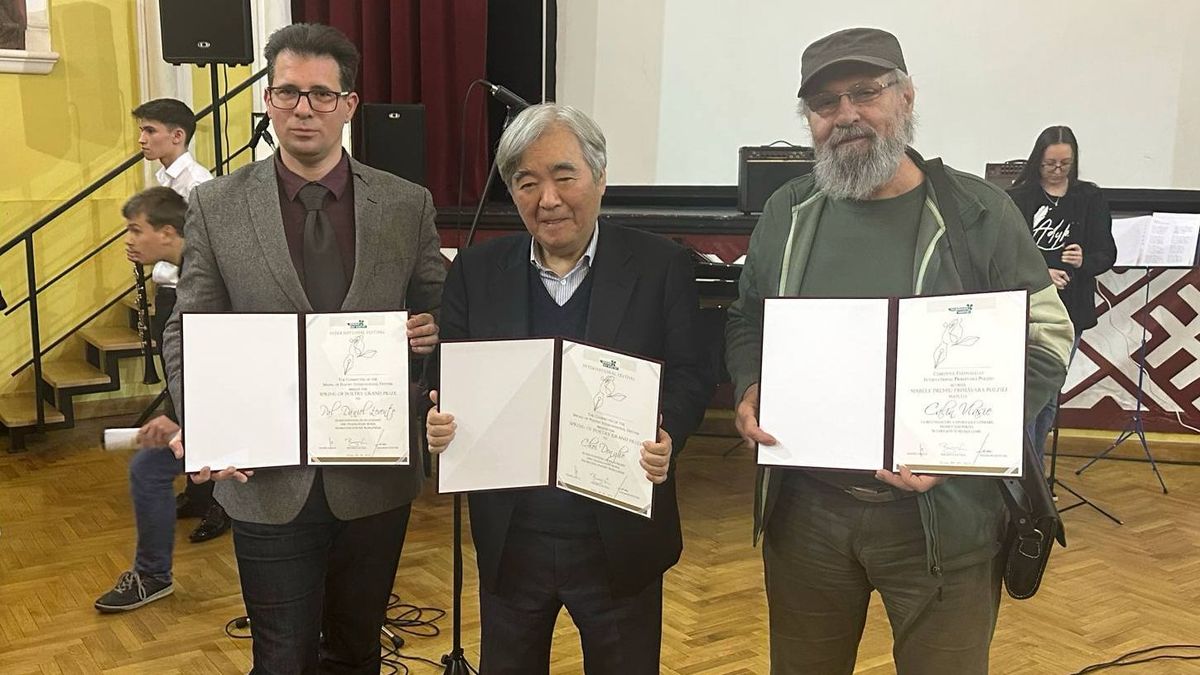 Olyan magyar költőt ismertek el nagydíjjal a nemzetközi költészeti fesztiválon, akinek műveit tizenhat nyelvre lefordították