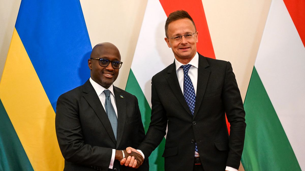 Szijjártó Péter újabb afrikai együttműködéseket jelentett be