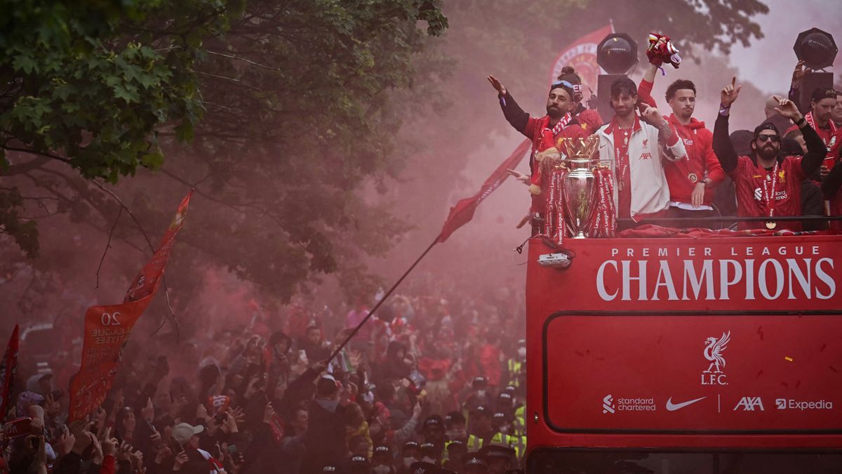 Elöntötte Liverpoolt a vörös-tenger, Szoboszlai szivarozva nézte