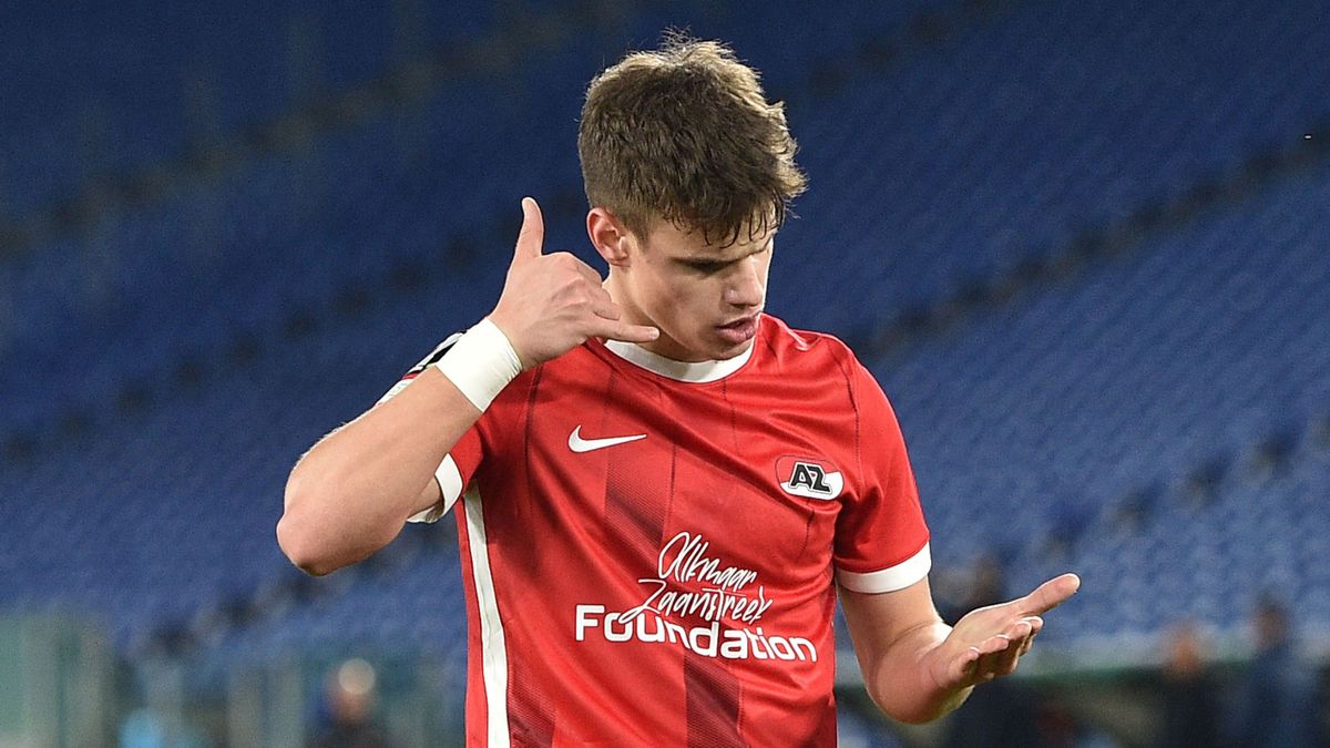 ROME, ITALY - MARCH 7: Milos Kerkez of AZ Alkmaar celebrates after scoring a goal during the UEFA Conference League round of 16 football match between SS Lazio and AZ Alkmaar at Stadio Olimpico on March 7, 2023 in Rome Italy. Claudio Pasquazi / Anadolu Agency (Photo by Claudio Pasquazi / ANADOLU AGENCY / Anadolu via AFP)