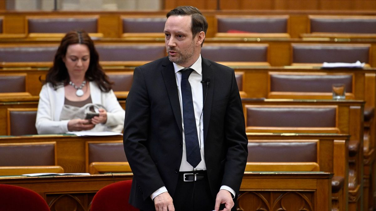 Azbej Tristan: Ukrajna uniós csatlakozása romba döntheti az Európai Unió gazdaságát