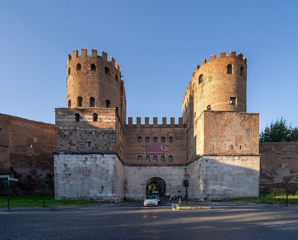 Aurelianus monumentális városfalának egy jelentős szakasza még ma is áll Rómában