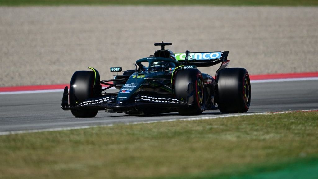 visszalépés, futam, Spanyol Nagydíj, időmérő, F1, Forma–1, Forma-1, Aston Martin, Spanyol Nagydíj, Lance Stroll of the Aston Martin Cognizant F1 Team runs during the free practice of the Spanish GP, the 9th round of the Formula 1 World Championship, at Circuit de Catalunya in Montmelo, Catalunya, Spain, on May 30, 2025. (Photo by Andrea Diodato/NurPhoto) (Photo by Andrea Diodato / NurPhoto / NurPhoto via AFP)