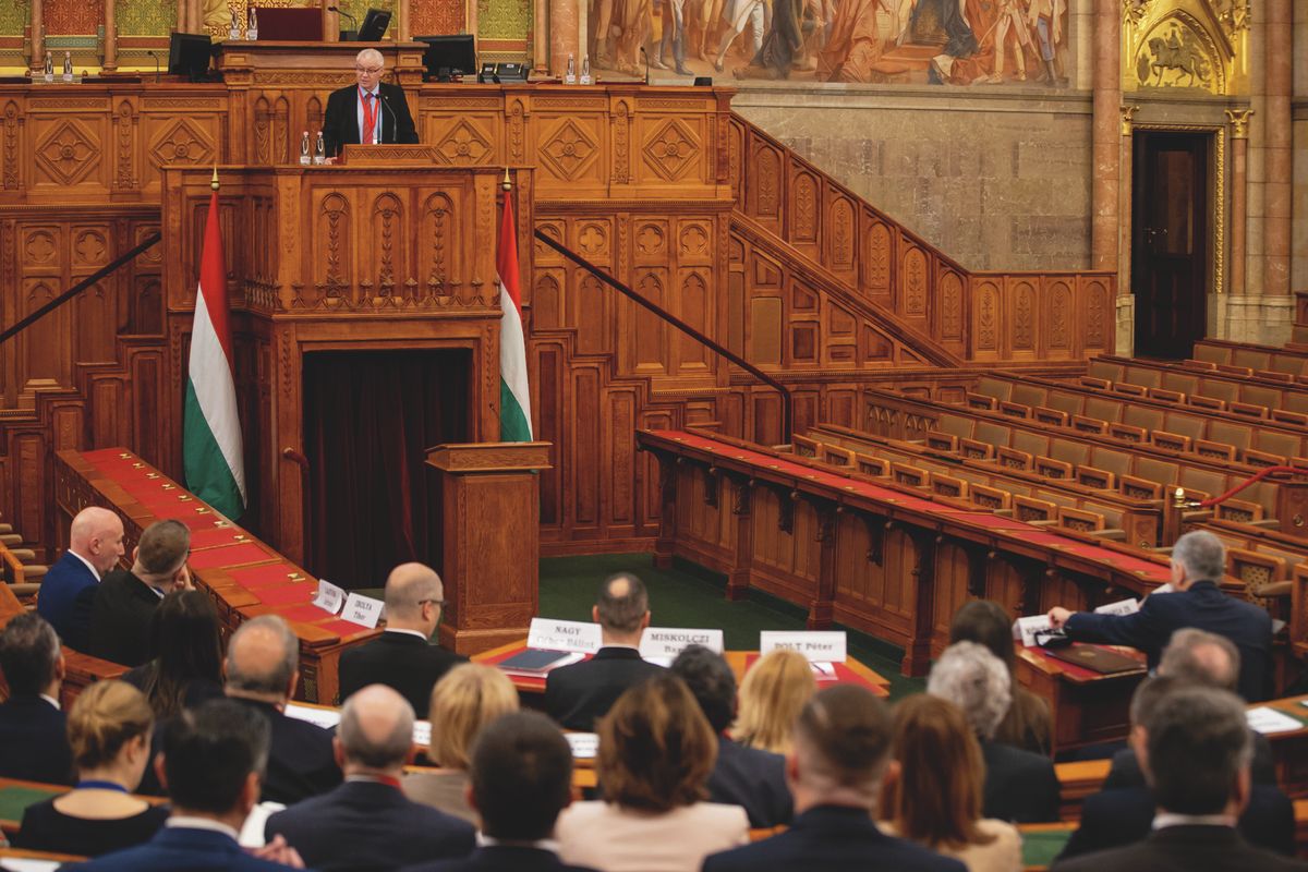 Parlament 05.22.