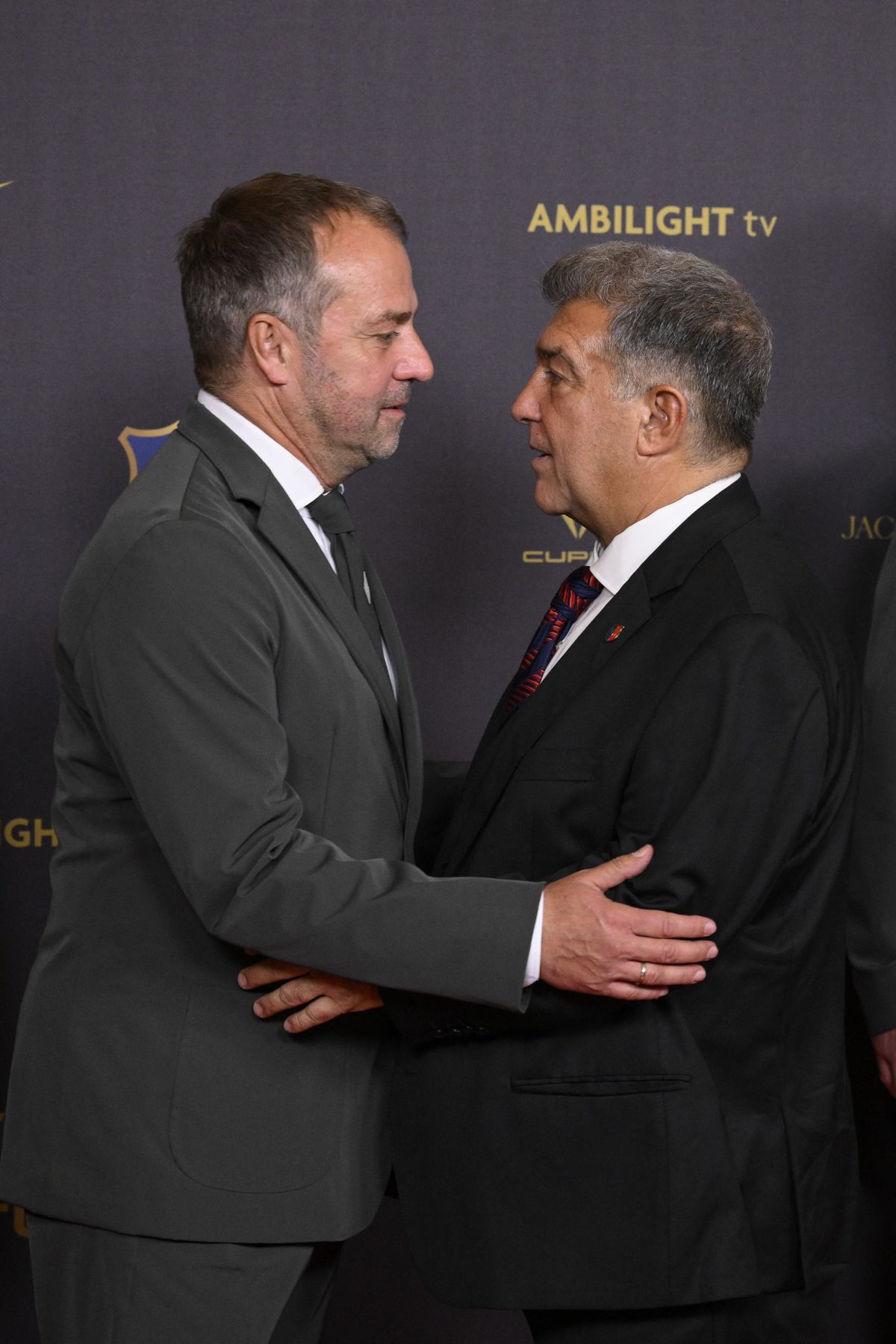 A Barcelona hosszú távra tervez Hansi Flick vezetőedzővel.