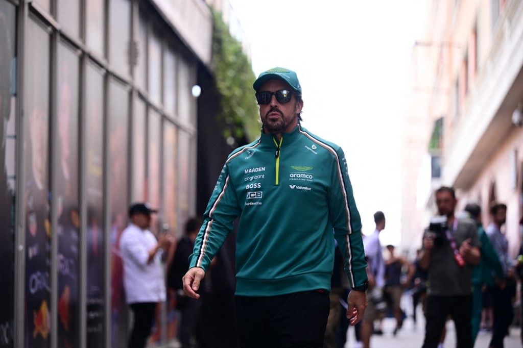 F1, Forma-1, Forma–1, Spanyol Nagydíj, Fernando Alonso, Aston Martin, Fernando Alonso of the Aston Martin Cognizant F1 Team walks during the qualification of the Monaco GP, the 8th round of the Formula 1 World Championship, at the Circuit of Monaco in Monaco-Ville, Monaco, on May 24, 2025. (Photo by Andrea Diodato/NurPhoto) (Photo by Andrea Diodato / NurPhoto / NurPhoto via AFP)