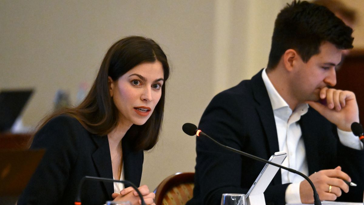 Szentkirályi Alexandra a Harcosok Klubja rendezvény helyszínéről jelentkezett + videó
