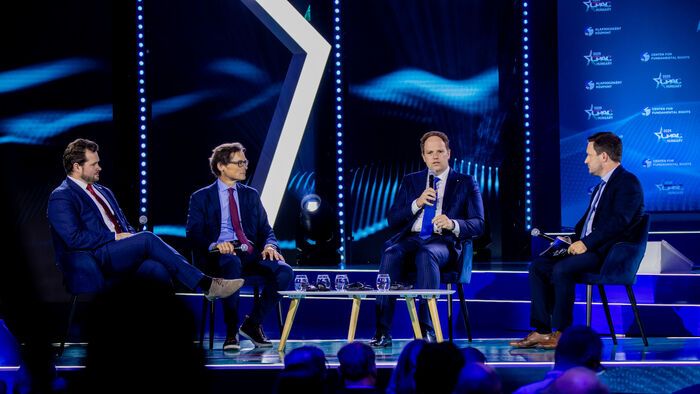 CPAC kerekasztal Anders Vistisen, Roger Köppel, Schaller-Baross Ernő, Kovács Attila