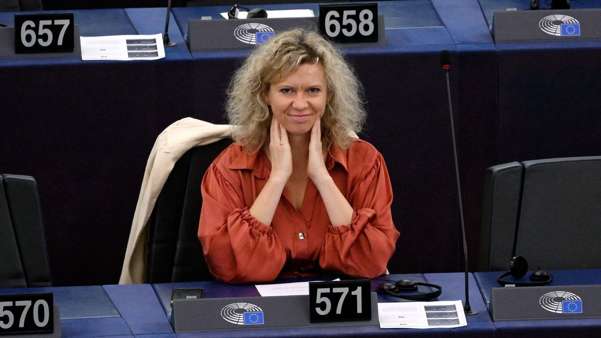 Strasbourg, 2024. október 22.
Kollár Kinga, a Tisza Párt EP-képviselője az Európai Parlament plenáris ülésén Strasbourgban 2024. október 22-én.
MTI/Purger Tamás