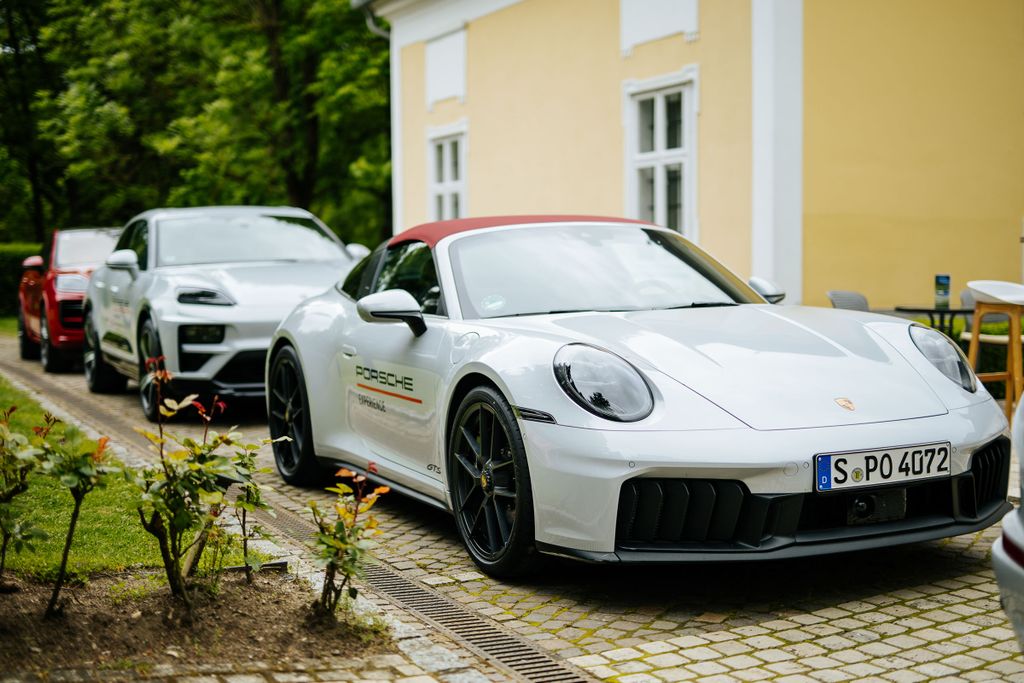 Porsche 911