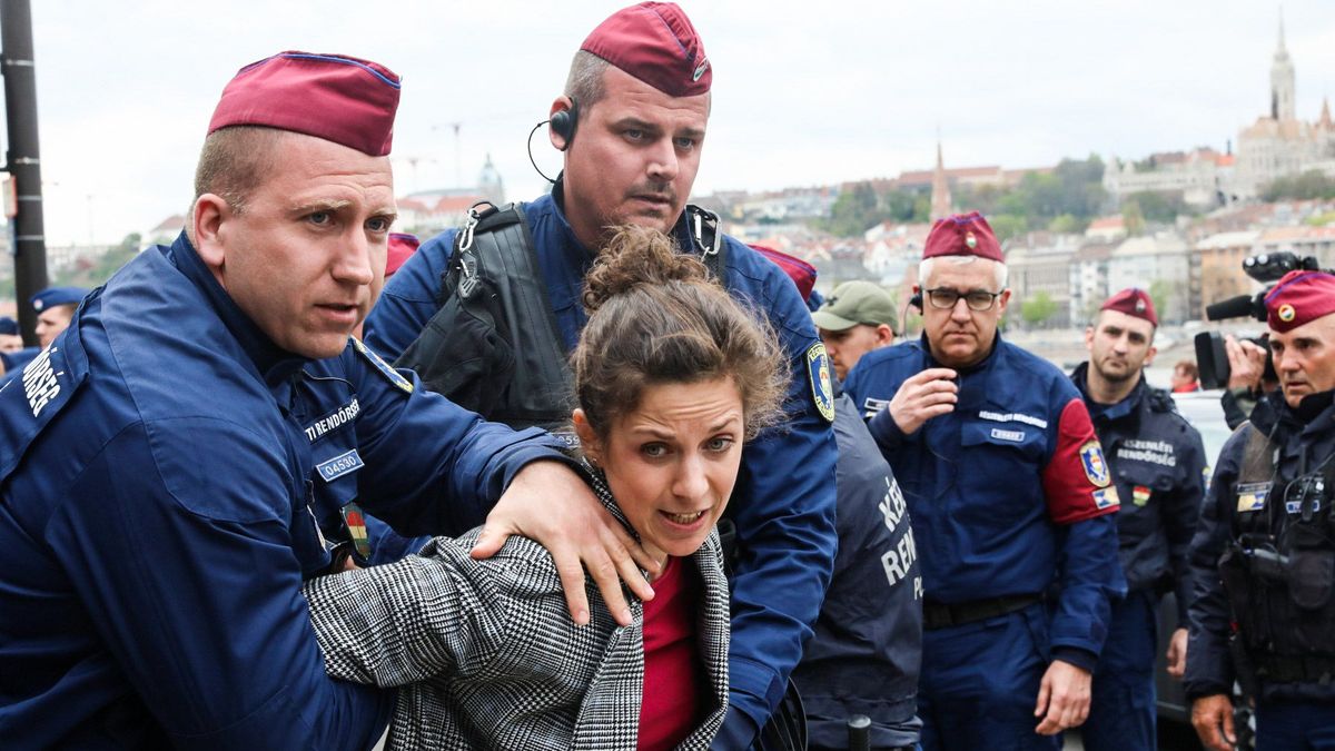 Ennyi volt, Orosz Anna távozik a parlamentből