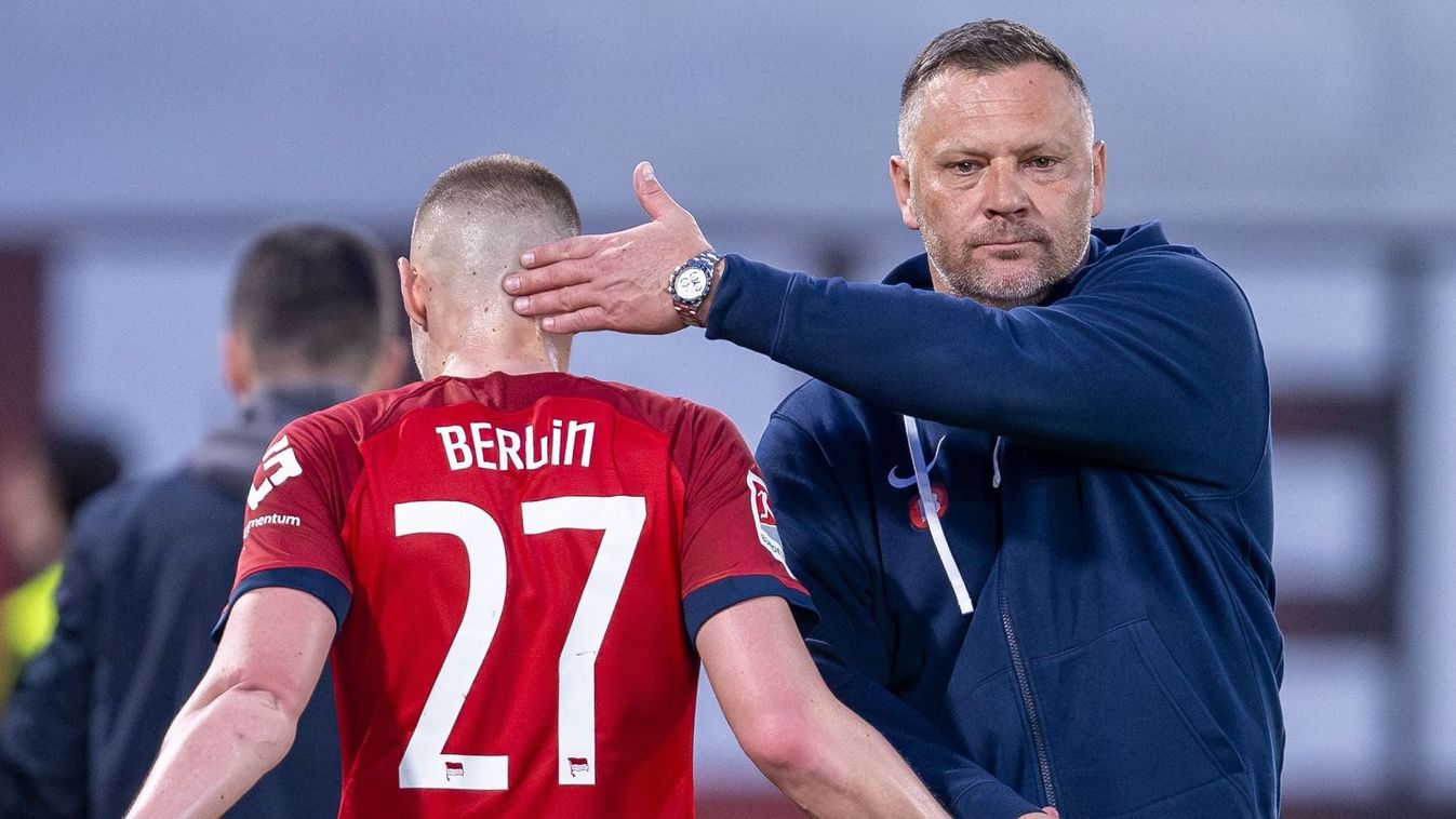 Dárdai Pál (jobbra) és fia, ifj. Dárdai Pál 2024-ben a Hertha BSC-nél.