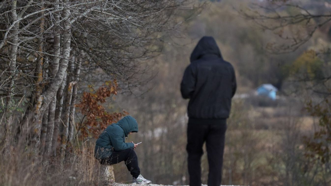 Migránsok Boszniában (Fotó: AFP)