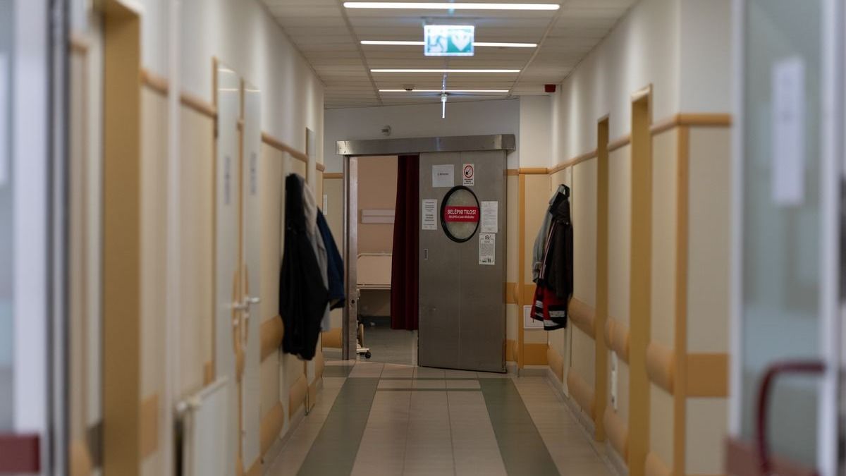 Lezárult a szentesi kórház vizsgálata, a sürgősségi mellett műtenek