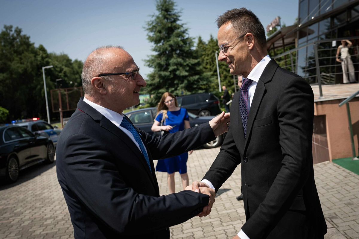 Szijjártó Péter
