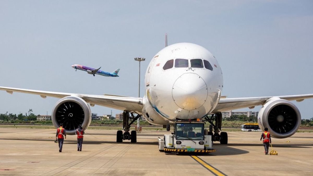 Ellenőrzik a Boeing 787 típusú repülőgépeket